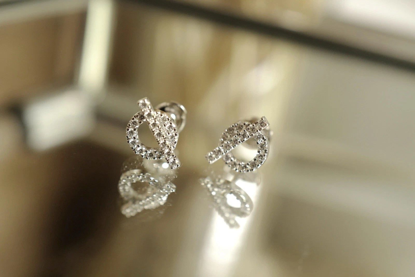 BNIB Hermes Finesse Earrings White Gold With Diamonds $11K Retail