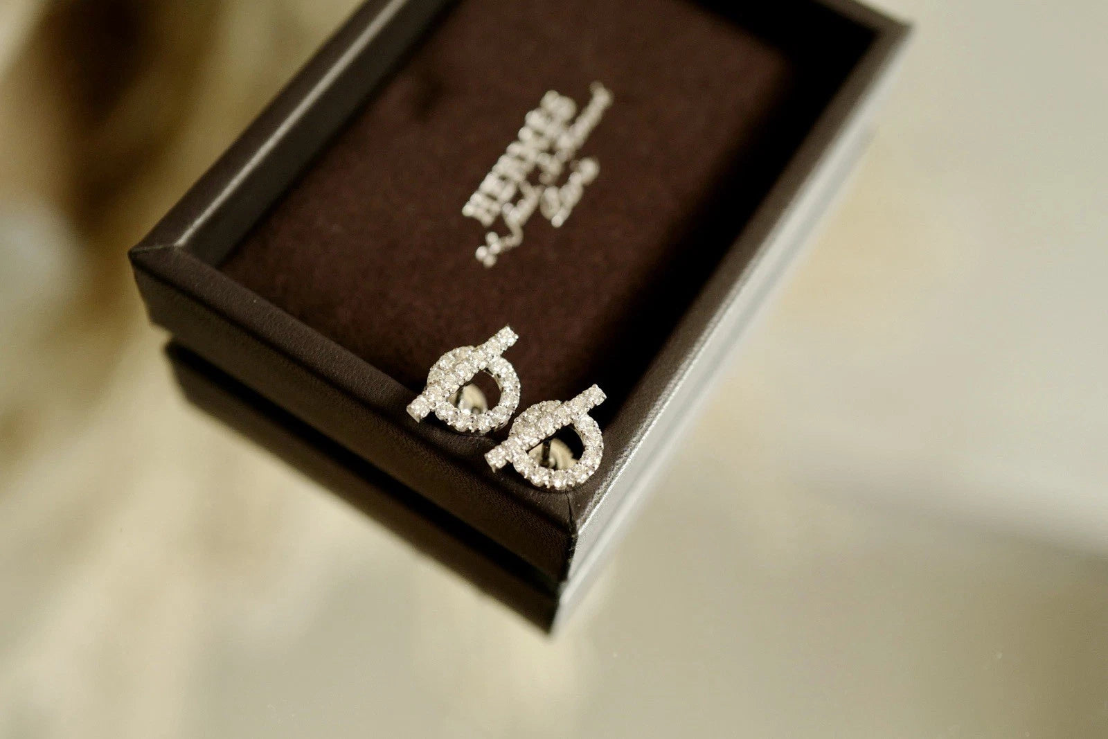 BNIB Hermes Finesse Earrings White Gold With Diamonds $11K Retail