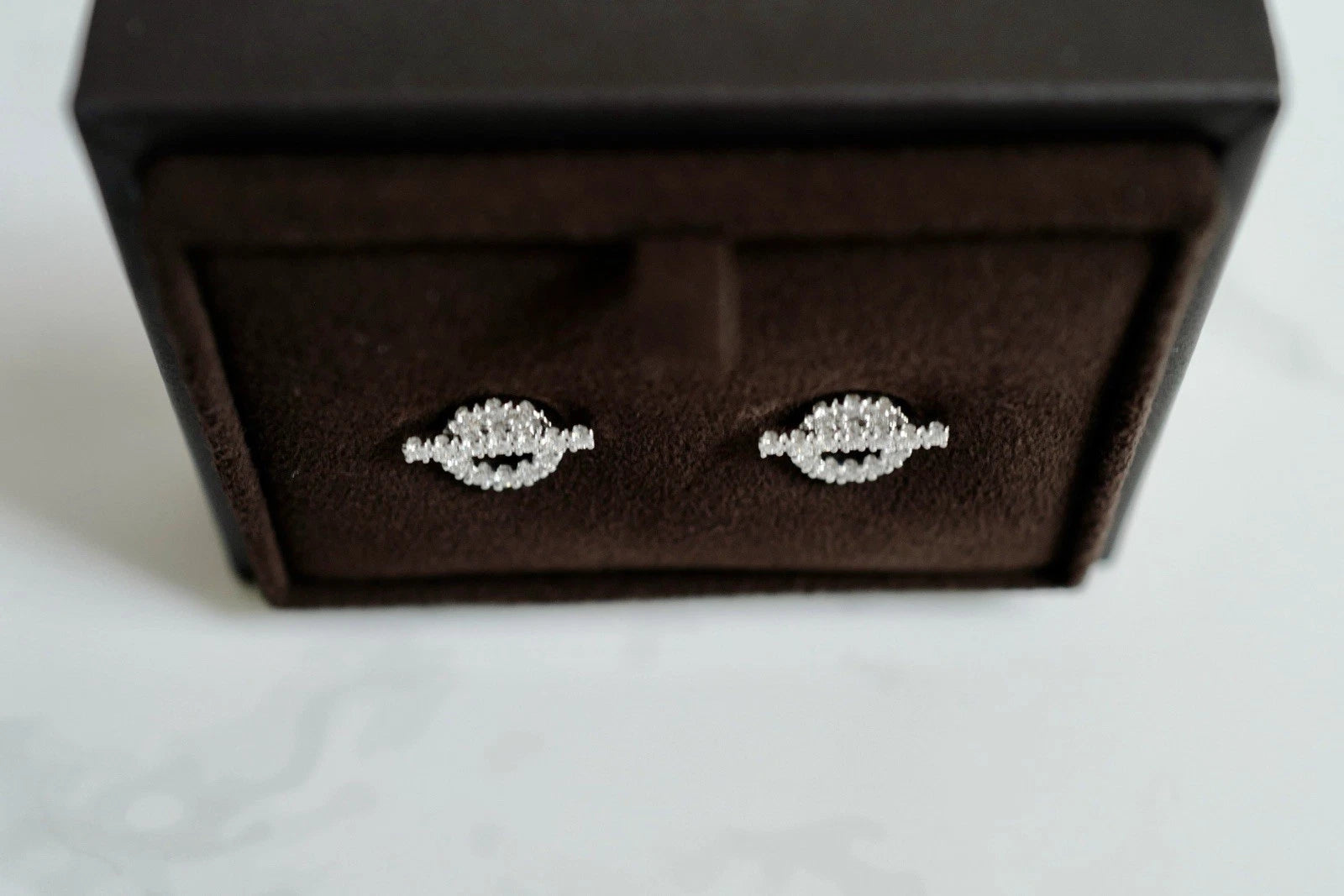 BNIB Hermes Finesse Earrings White Gold With Diamonds $11K Retail