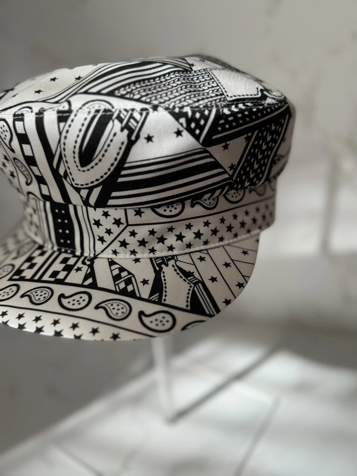 NEW Hermes Women's Deauville Cap Zigzag Printed Silk in Noir 57