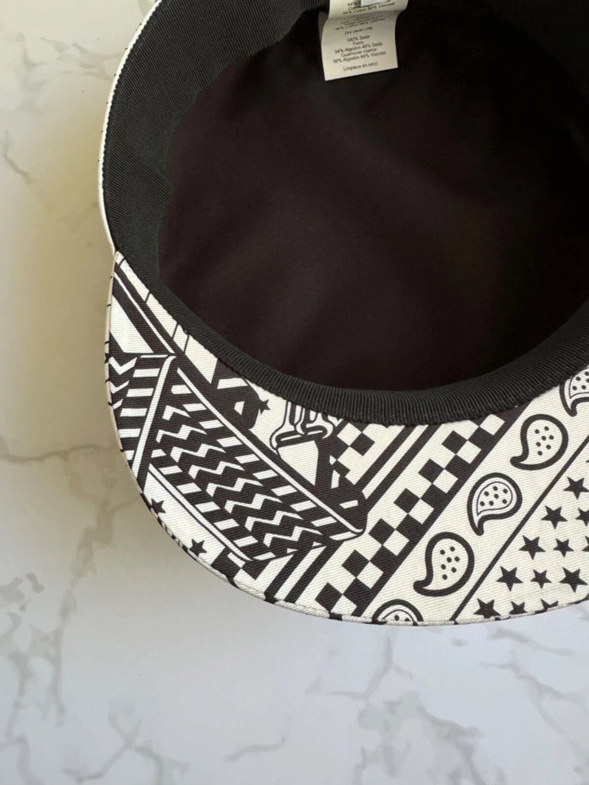 NEW Hermes Women's Deauville Cap Zigzag Printed Silk in Noir 57