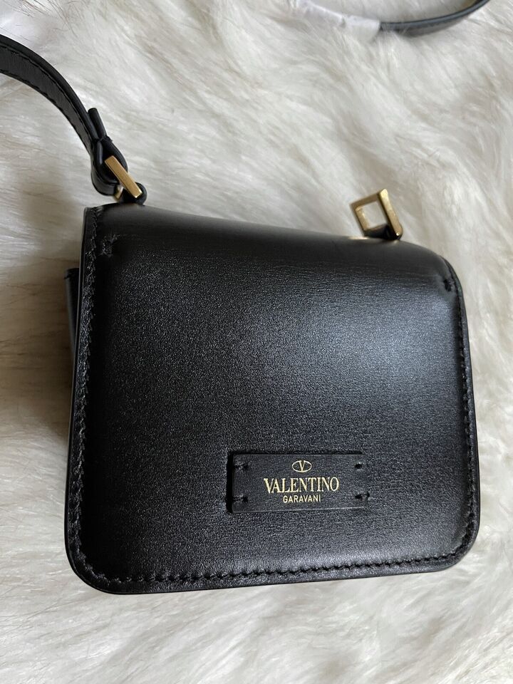 Valentino Shoulder Bag In Black With Vlogo Signature Leather Strap Inc