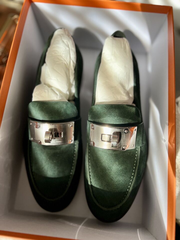 Hermes Hot Loafer In Vert Fonce With Oversized Kelly Buckle 38 BNIB $2K Retail