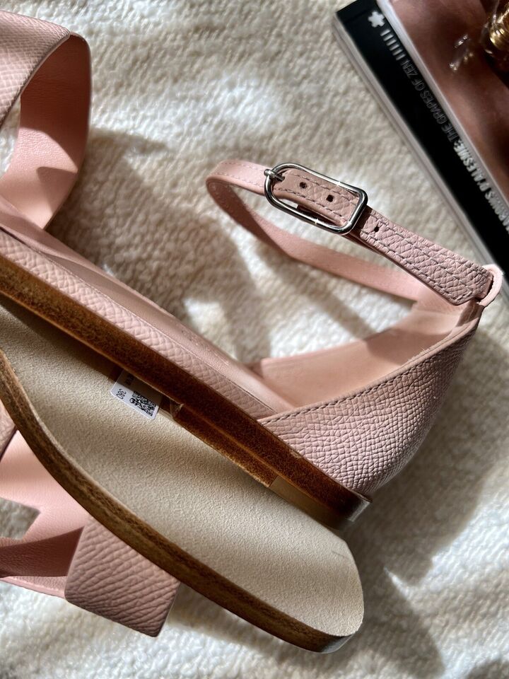 Hermes Santorini Sandal In Rose Pale Pink Epsom Leather Size 38